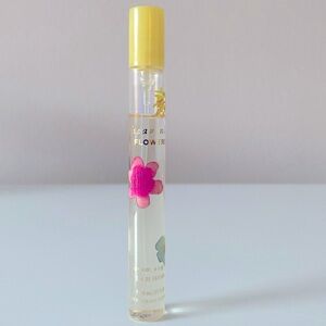 Victoria’s Secret Heavenly Flowers Spray Perfume